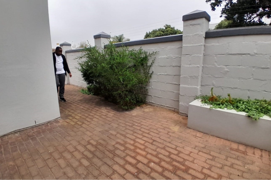 To Let 2 Bedroom Property for Rent in Parklands East Western Cape
